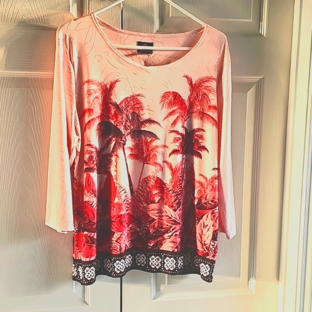 New JM Collection Petite Palm Tree Graphic Design 3/4 Sleeve Tunic PXL